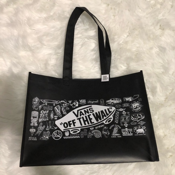 Vans Handbags - ✨NWT Vans Reusable Bag✨